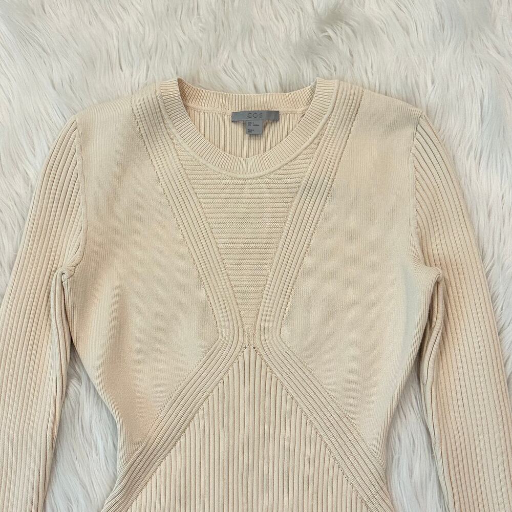 COS Ribbed Long Sleeve Bodysuit Seamless Rib Knit Fitted Top Beige Sweater